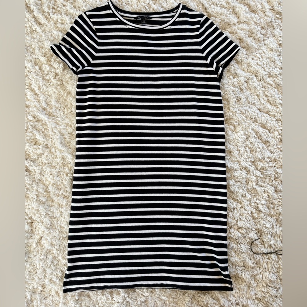 Banana Republic Black and White Striped T-shirt Dress XS